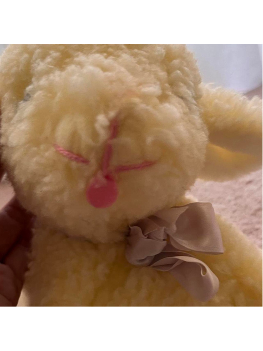 vintage 1980s Bantam musical wind-up plush lamb toy featuring textured cream fle - Picture 7 of 7